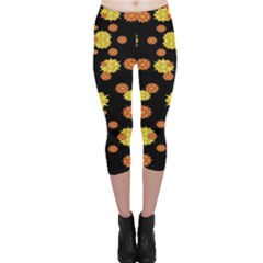 Floral Print Modern Style Pattern Capri Leggings  by dflcprintsclothing