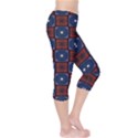 Cute Pretty Elegant Pattern Capri Leggings  View4