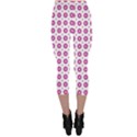 Cute Pretty Elegant Pattern Capri Leggings View2