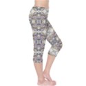 Modern Oriental Geometric Floral Print Capri Leggings  View4