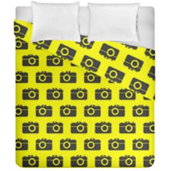Modern Chic Vector Camera Illustration Pattern Duvet Cover (double Size) by GardenOfOphir