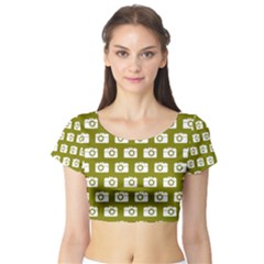 Modern Chic Vector Camera Illustration Pattern Short Sleeve Crop Top