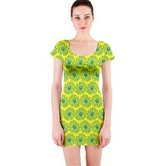 Gerbera Daisy Vector Tile Pattern Short Sleeve Bodycon Dresses by GardenOfOphir