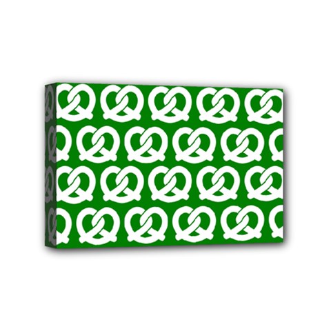 Green Pretzel Illustrations Pattern Mini Canvas 6  X 4  by GardenOfOphir