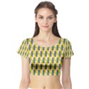 Connected rectangles pattern Short Sleeve Crop Top View1