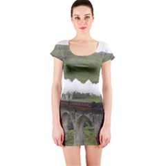 Glenfinnan Viaduct 1 Short Sleeve Bodycon Dresses by trendistuff