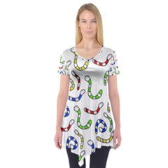 Colorful worms  Short Sleeve Tunic 