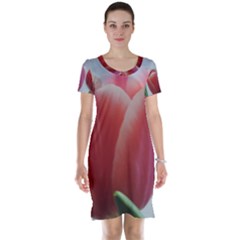 Red - White Tulip Flower Short Sleeve Nightdress