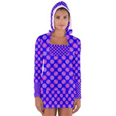 Bright Mod Pink Circles On Blue Women s Long Sleeve Hooded T-shirt by BrightVibesDesign