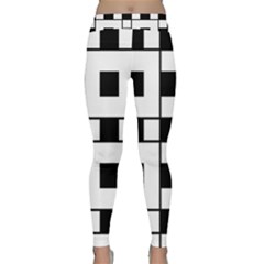 Black And White Pattern Classic Yoga Leggings by Amaryn4rt