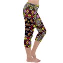 Queen Design 456 Capri Yoga Leggings View3