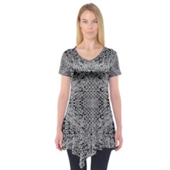 Gray Psychedelic Background Short Sleeve Tunic  by Amaryn4rt