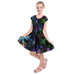 Nowflakes Snow Winter Christmas Kids  Short Sleeve Dress