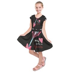 My Heart Points To Yours / Pink And Blue Cupid s Arrows (black) Kids  Short Sleeve Dress by FashionFling