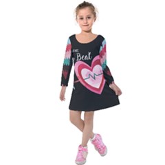 You Are My Beat / Pink And Teal Hearts Pattern (black)  Kids  Long Sleeve Velvet Dress