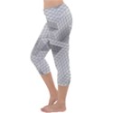 Design Grafis Pattern Capri Yoga Leggings View2