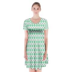 Crown King Triangle Plaid Wave Green White Short Sleeve V-neck Flare Dress by Alisyart