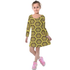 Golden 3d Hexagon Background Kids  Long Sleeve Velvet Dress by Amaryn4rt