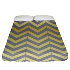 Abstract Vintage Lines Fitted Sheet (Queen Size)