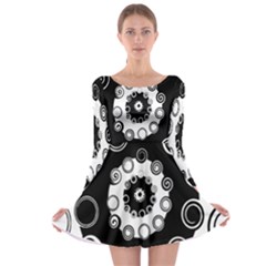 Fluctuation Hole Black White Circle Long Sleeve Skater Dress