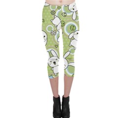 Green Pattern With Doodle Kawaii Capri Leggings