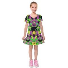 Jungle Life And Apples Kids  Short Sleeve Velvet Dress by pepitasart