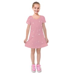 Pink Background With White Hearts On Lines Kids  Short Sleeve Velvet Dress