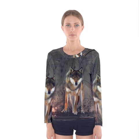 Awesome Wolf In The Night Women s Long Sleeve Tee by FantasyWorld7