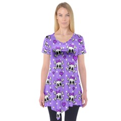 Cute skulls  Short Sleeve Tunic 