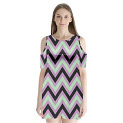 Zigzag Pattern Shoulder Cutout Velvet  One Piece by Valentinaart