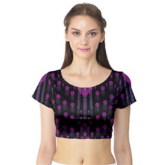 Wonderful Jungle Flowers In The Dark Short Sleeve Crop Top (tight Fit)