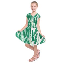 Banana Leaf Green Polka Dots Kids  Short Sleeve Dress