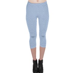 Seamless Lines Concentric Circles Trendy Color Heavenly Light Airy Blue Capri Leggings 
