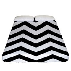 Black And White Chevron Fitted Sheet (queen Size)