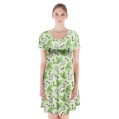 Bees And Green Clover Short Sleeve V-neck Flare Dress