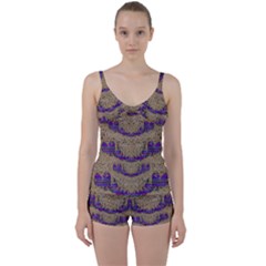 Pearl Lace And Smiles In Peacock Style Tie Front Two Piece Tankini