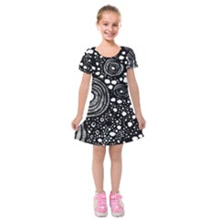 Circle Polka Dots Black White Kids  Short Sleeve Velvet Dress