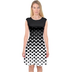 Gradient Circle Round Black Polka Capsleeve Midi Dress