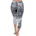 Apple Males Mandelbrot Abstract Capri Winter Leggings  View4