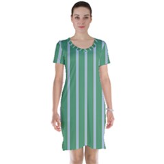 Green Line Vertical Short Sleeve Nightdress