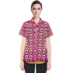 Going Gold Or Metal On Fern Pop Art Women s Short Sleeve Shirt