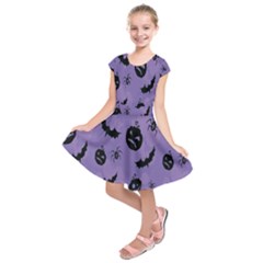 Halloween Pumpkin Bat Spider Purple Black Ghost Smile Kids  Short Sleeve Dress by Alisyart