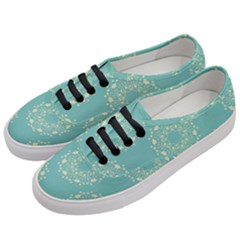 Floral Vintage Royal Frame Pattern Women s Classic Low Top Sneakers