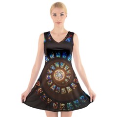 Stained Glass Spiral Circle Pattern V-neck Sleeveless Skater Dress