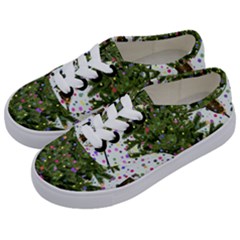 New Year S Eve New Year S Day Kids  Classic Low Top Sneakers by BangZart