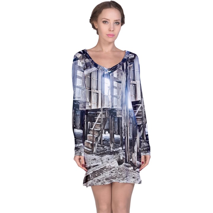 House Old Shed Decay Manufacture Long Sleeve Nightdress