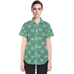 green fan  Women s Short Sleeve Shirt