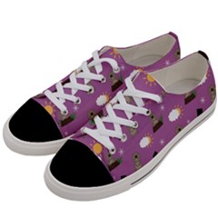 Groundhog Day Pattern Women s Low Top Canvas Sneakers