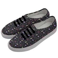 Cakes Yellow Pink Dot Sundaes Grey Men s Classic Low Top Sneakers by snowwhitegirl