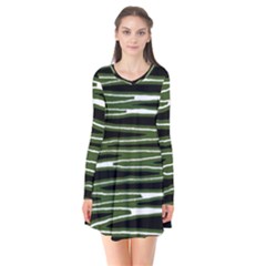 Sketched Wavy Stripes Pattern Flare Dress